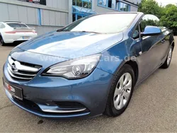 Blau Gebraucht 2015 Opel Cascada Edition Cabrio | 12.900 € (Teuer)