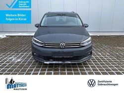 Grau Gebraucht 2022 VW Touran Active Van / Kleinbus | 23.639 € (Guter Preis)