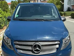 Blau Gebraucht 2019 Mercedes Vito Van / Kleinbus | 31.700 €