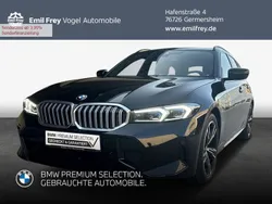 Saphirschwarz metallic Gebraucht 2023 BMW 318 Basis Kombi | 35.890 € (Guter Preis)