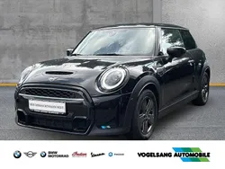 Midnight black Gebraucht 2021 Mini Cooper S Essential Kleinwagen | 22.990 € (Guter Preis)