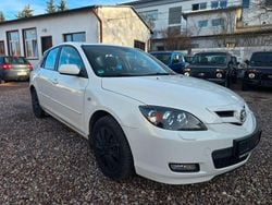 Weiß Gebraucht 2008 Mazda 3 Active Limousine | 900 € (Superpreis)