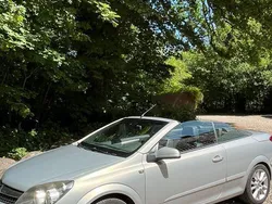 Beige Gebraucht 2006 Opel Astra Cabriolet Cosmo Cabrio | 1.200 € (Guter Preis)