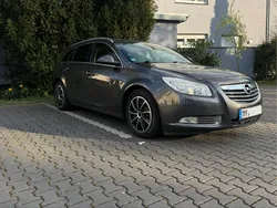 Grau Gebraucht 2009 Opel Insignia Kombi | 5.400 € (Etwas zu teuer)