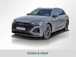 Magnetgrau Gebraucht 2024 Audi Q8 e-tron S-Line SUV | 76.890 €