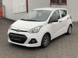Weiß Gebraucht 2015 Hyundai i10 Classic Kleinwagen | 4.995 € (Fairer Preis)