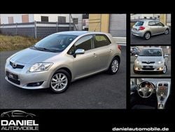 Silber Gebraucht 2007 Toyota Auris Executive Limousine | 5.250 € (Etwas zu teuer)