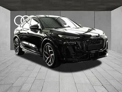 Mythosschwarz metallic Neu 2025 Audi Q6 Sportback e-tron S-Line SUV | 82.450 €