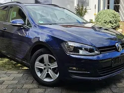 Blau Gebraucht 2014 VW Golf VII Comfortline Kombi | 12.500 € (Etwas zu teuer)