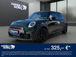 Grün Gebraucht 2023 Mini John Cooper Works Kleinwagen | 32.950 € (Etwas zu teuer)