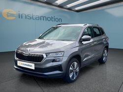 Grau Gebraucht 2023 Skoda Karoq SUV | 26.199 € (Fairer Preis)