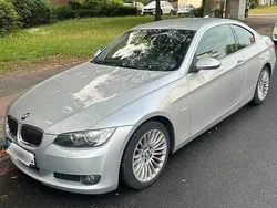 Silber Gebraucht 2009 BMW 325 Coupé | 12.500 € (Teuer)