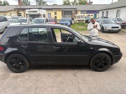 Schwarz Gebraucht 2002 VW Golf IV Trendline Limousine | 1.650 € (Guter Preis)