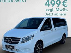 Weiß Gebraucht 2023 Mercedes Vito Van / Kleinbus | 57.440 €