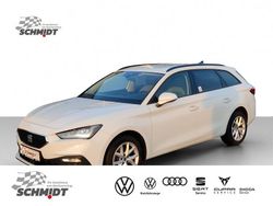 Weiß Gebraucht 2021 Seat Leon Style Limousine | 19.550 € (Guter Preis)
