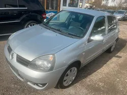 Silber Gebraucht 2009 Renault Clio II Limousine | 1.350 € (Guter Preis)