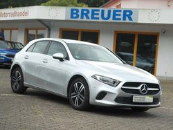 Silber Gebraucht 2021 Mercedes A250 Limousine | 24.871 € (Guter Preis)