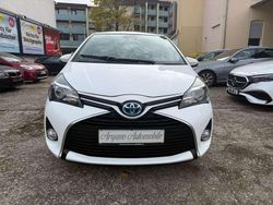 Weiß Gebraucht 2016 Toyota Yaris Hybrid Edition-S Kleinwagen | 9.990 € (Fairer Preis)