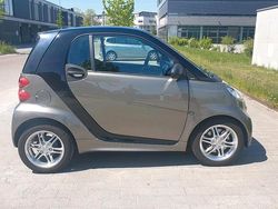 Schwarz Gebraucht 2012 Smart ForTwo Coupé Kleinwagen | 9.900 €