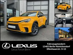 Sonnengelb Gebraucht 2025 Lexus LBX SUV | 29.950 € (Superpreis)