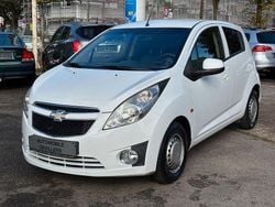 Weiß Gebraucht 2011 Chevrolet Spark Kleinwagen | 3.490 € (Etwas zu teuer)