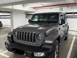 Stinggray clear coat Gebraucht 2022 Jeep Wrangler Sahara SUV | 43.950 € (Superpreis)