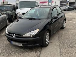 Schwarz Gebraucht 2004 Peugeot 206 Kleinwagen | 1.150 €