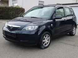 Blau Gebraucht 2005 Mazda 2 Comfort Limousine | 1.600 € (Fairer Preis)