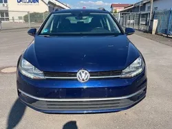 Blau Gebraucht 2017 VW Golf VII Comfortline Kombi | 8.500 € (Fairer Preis)