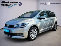 Silber Gebraucht 2024 VW Touran Highline Van / Kleinbus | 37.804 € (Etwas zu teuer)