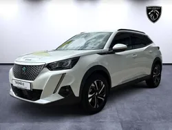 Weiß Gebraucht 2021 Peugeot e-2008 Allure SUV | 15.900 € (Guter Preis)