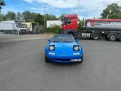 Blau Gebraucht 1998 Mazda MX5 Cabrio | 12.000 €