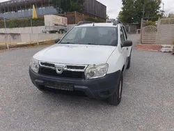 Weiß Gebraucht 2010 Dacia Duster Ambiance SUV | 3.300 € (Guter Preis)