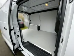 Weiß Gebraucht 2023 Opel Vivaro Edition Van | 29.690 € (Teuer)