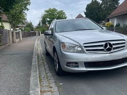 Grau Gebraucht 2009 Mercedes 220 Limousine | 7.000 € (Guter Preis)