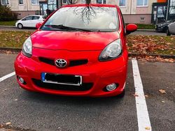 Rot Gebraucht 2010 Toyota Aygo Kleinwagen | 1.650 € (Guter Preis)