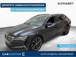 Black magic perleffekt (metallic) Gebraucht 2020 Skoda Superb Style Kombi | 22.590 € (Guter Preis)