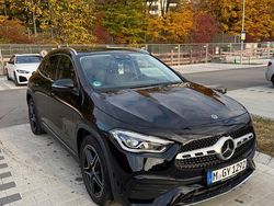 Schwarz Gebraucht 2020 Mercedes GLA200 SUV | 27.950 € (Etwas zu teuer)