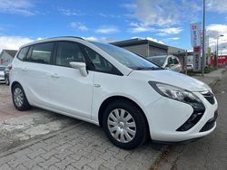 Weiß Gebraucht 2015 Opel Zafira Tourer Edition Van / Kleinbus | 10.990 € (Teuer)