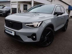 Vapour grey Gebraucht 2025 Volvo XC40 Plus SUV | 39.970 € (Fairer Preis)