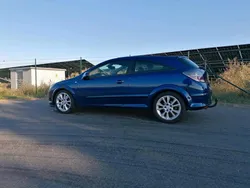 Blau Gebraucht 2005 Opel Astra GTC Coupé | 1.000 €