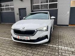 Weiß Gebraucht 2022 Skoda Scala Clever Kleinwagen | 17.990 € (Guter Preis)