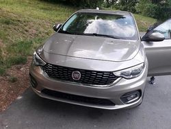 Beige Gebraucht 2017 Fiat Tipo Limousine | 8.200 € (Fairer Preis)