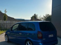 Blau Gebraucht 2003 Opel Zafira OPC Van / Kleinbus | 3.000 € (Etwas zu teuer)