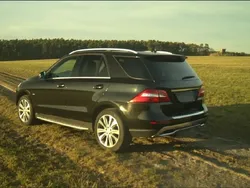Schwarz Gebraucht 2012 Mercedes ML350 SUV | 21.900 € (Fairer Preis)