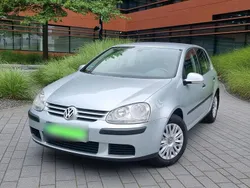 Silber Gebraucht 2004 VW Golf V Limousine | 3.799 € (Teuer)