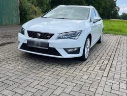 Weiß Gebraucht 2015 Seat Leon ST Kombi | 10.500 €
