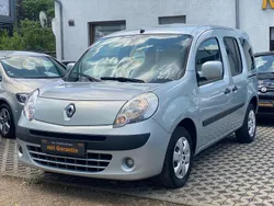 Grau Gebraucht 2009 Renault Kangoo Privilege Van / Kleinbus | 4.200 € (Guter Preis)