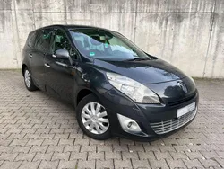 Grau Gebraucht 2010 Renault Grand Scénic III Dynamique Van / Kleinbus | 5.990 € (Fairer Preis)