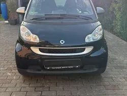 Schwarz Gebraucht 2010 Smart ForTwo Coupé Passion Coupé | 3.890 € (Guter Preis)